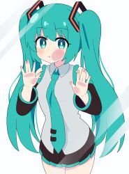 705819