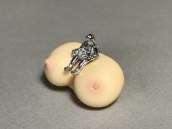 174405