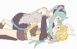 1009128